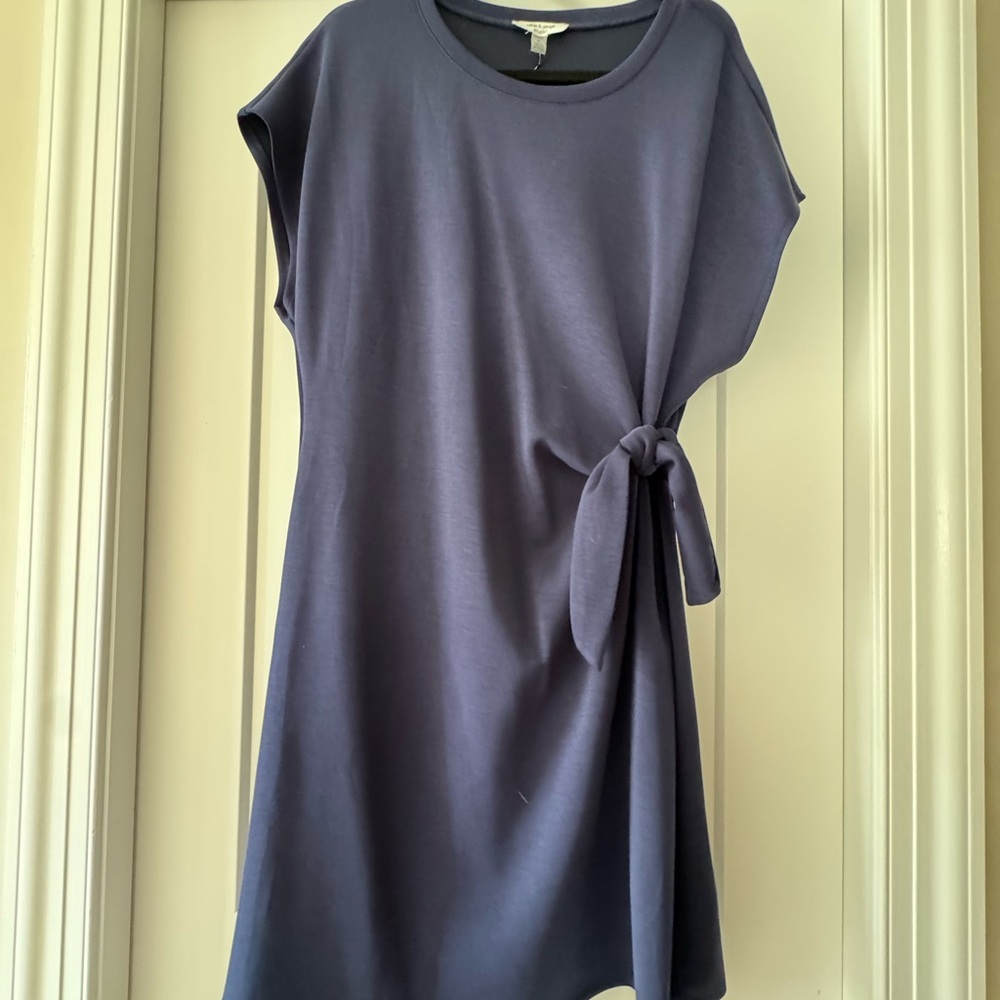 Cable & Gauge Women's blue Tie-Front Tunic